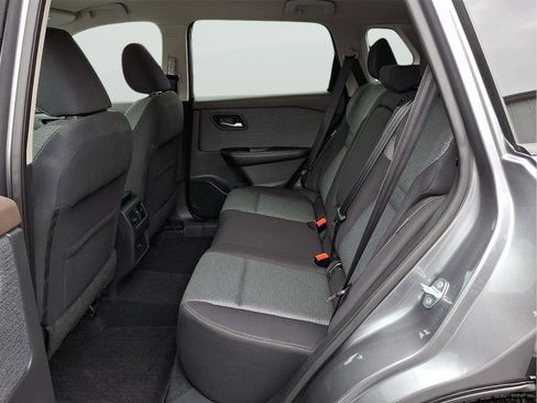 Used 2022 Nissan Rogue SV image 10