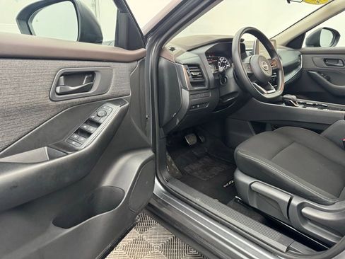Used 2023 Nissan Rogue S image 14