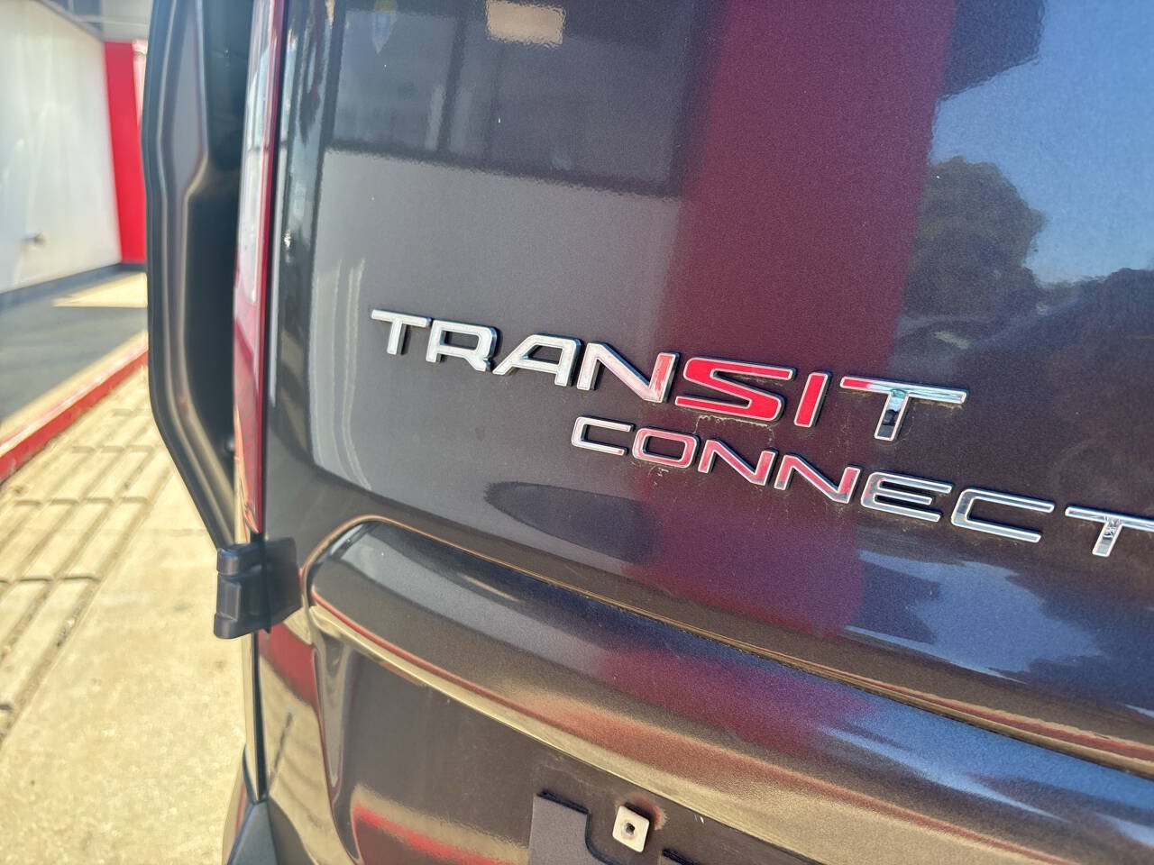 Used 2016 Ford Transit Connect XLT FWD image 17
