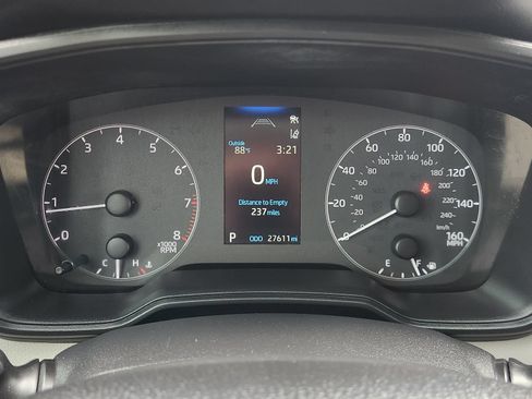 Used 2025 Toyota Corolla LE FWD image 19