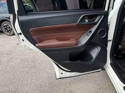 Used 2017 Subaru Forester 2.5i Touring w/ Popular Package #2 image 18