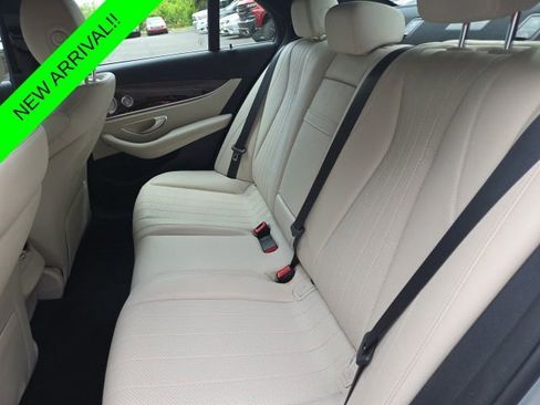 Used 2017 Mercedes-Benz E 300 4MATIC image 10