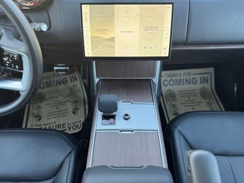 Certified 2025 Land Rover Range Rover SE AWD/4WD image 27