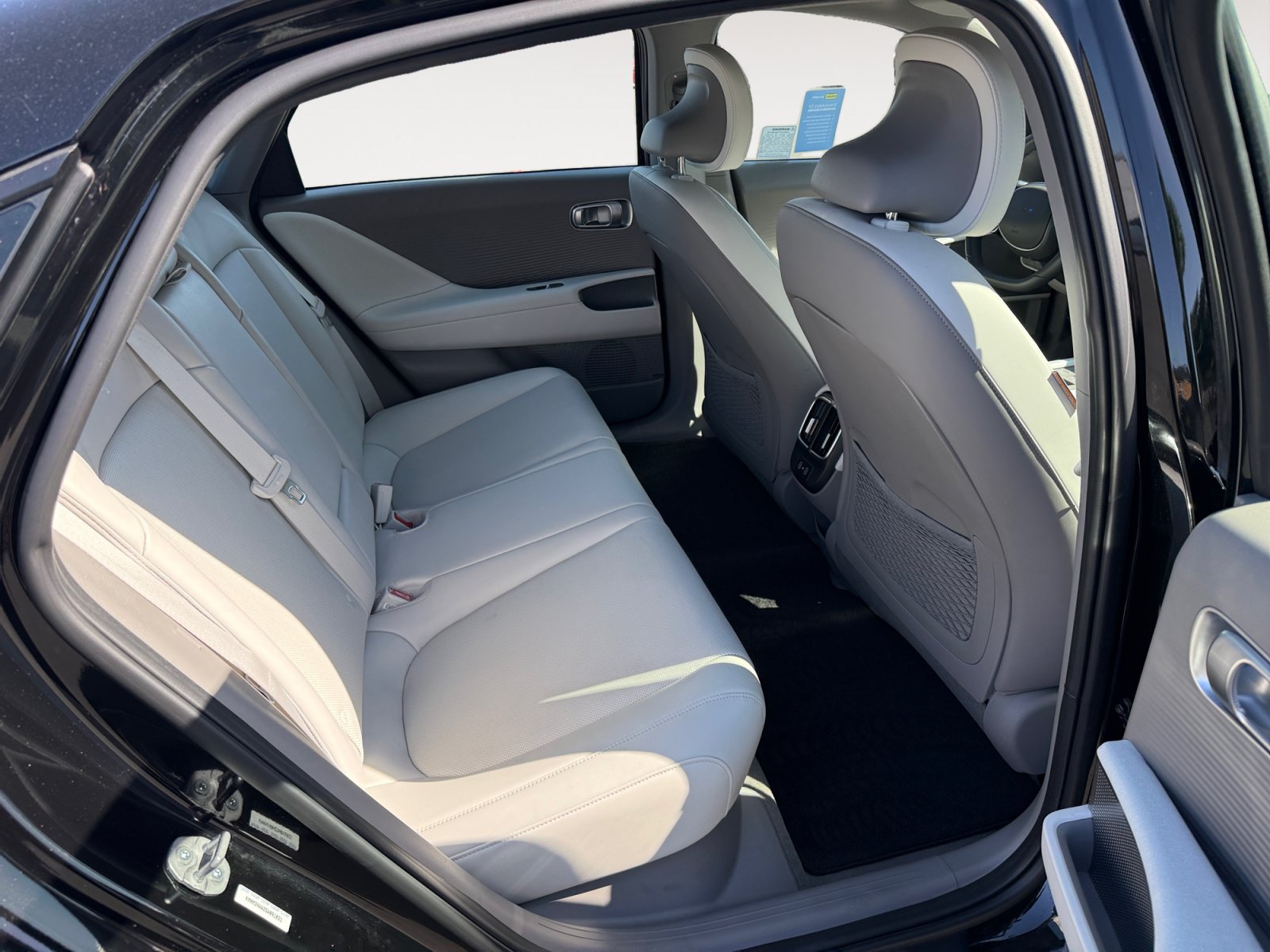 Used 2025 Hyundai Ioniq 6 SEL RWD image 18