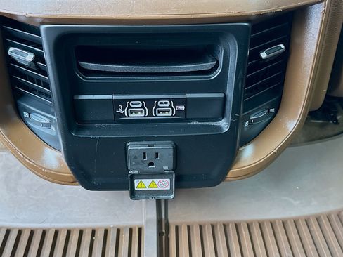 Used 2019 RAM 1500 Laramie image 16