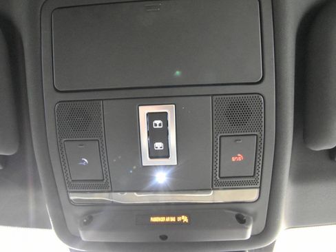 Used 2020 Land Rover Range Rover Evoque SE AWD/4WD image 33