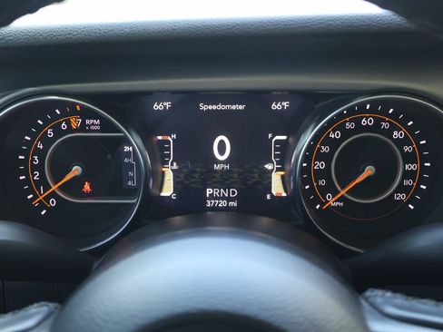 Used 2021 Jeep Gladiator Sport AWD/4WD image 13