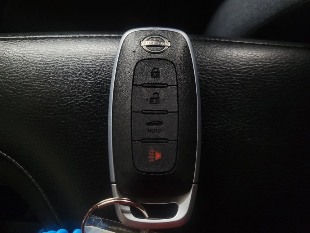 Used 2024 Nissan Versa SV FWD image 32