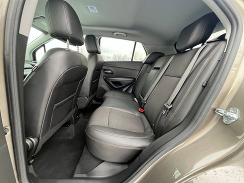 Certified 2022 Chevrolet Trax LT w/ Sport Edition image 17