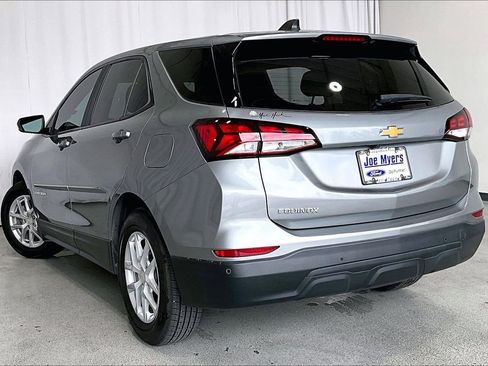 Used 2023 Chevrolet Equinox LS w/ LS Convenience Package FWD image 5