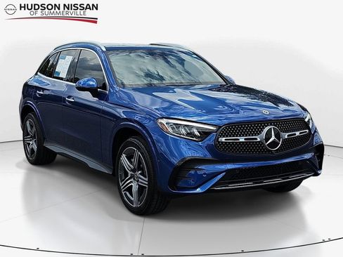 Used 2023 Mercedes-Benz GLC 300 image 1