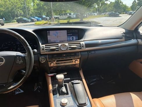 Used 2014 Lexus LS 460 AWD w/ Comfort Package image 14