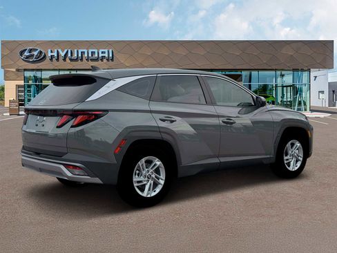 New 2026 Hyundai Tucson SE FWD image 8