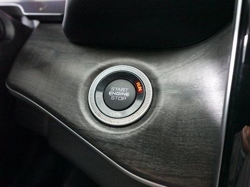 Used 2021 Jeep Grand Cherokee L Limited image 20