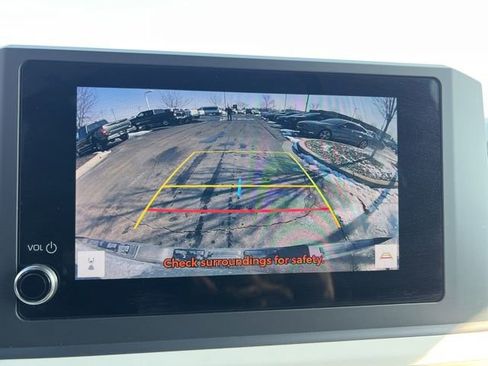 Used 2024 Toyota Tacoma TRD Off-Road image 18