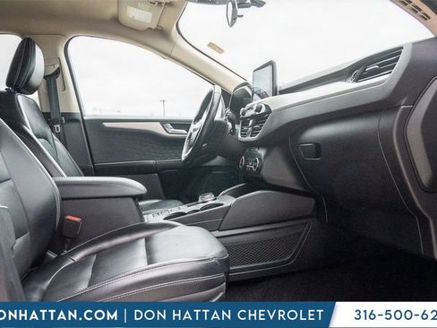 Used 2020 Ford Escape SEL image 23