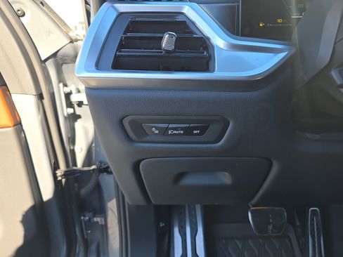 Used 2024 BMW X5 M60i w/ Executive Package image 36