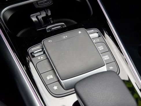 Certified 2023 Mercedes-Benz GLA 250 image 28