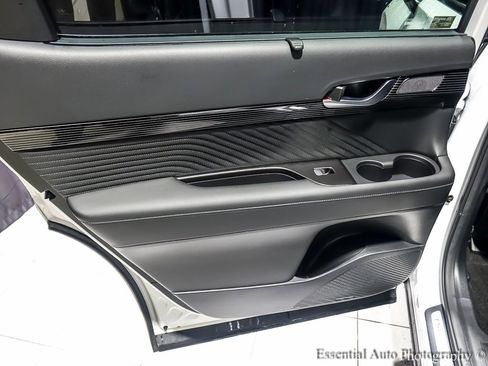 Used 2024 Hyundai Palisade Calligraphy image 33