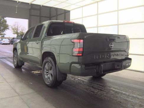 Used 2025 Nissan Frontier SV RWD image 3