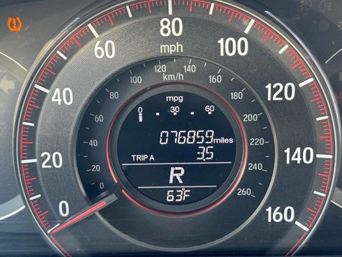 Used 2017 Honda Accord Sport image 13