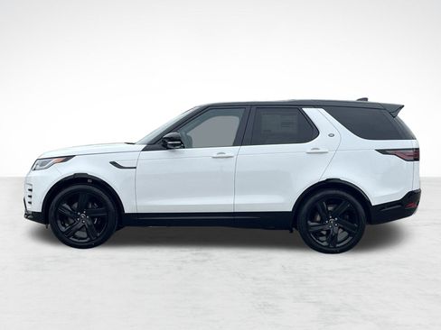 New 2025 Land Rover Discovery Metropolitan Edition image 2