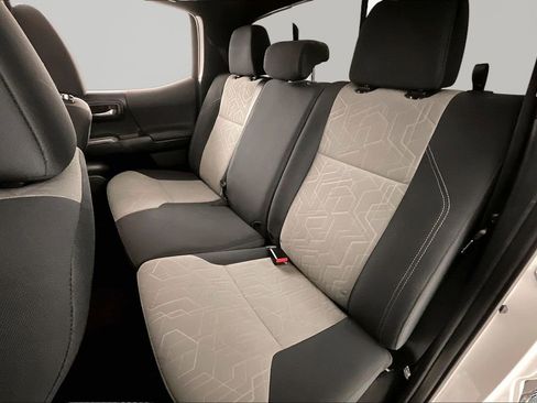 Used 2023 Toyota Tacoma TRD Off-Road image 20