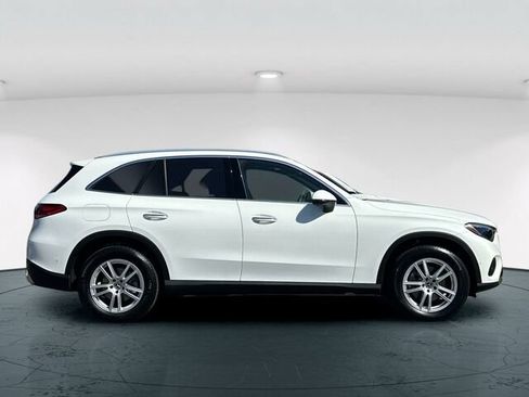 Used 2025 Mercedes-Benz GLC 300 image 7