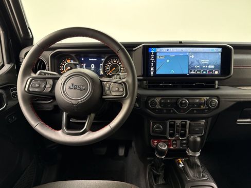 Used 2024 Jeep Wrangler Unlimited Rubicon w/ Technology Group AWD/4WD image 23