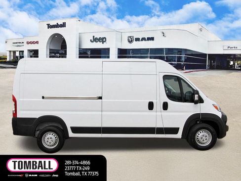 Used 2025 RAM ProMaster 2500 w/ Convenience Group FWD image 8