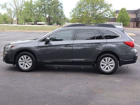 Used 2019 Subaru Outback 2.5i Premium AWD/4WD image 9