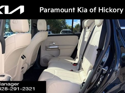 Used 2022 Mercedes-Benz GLB 250 4MATIC image 27