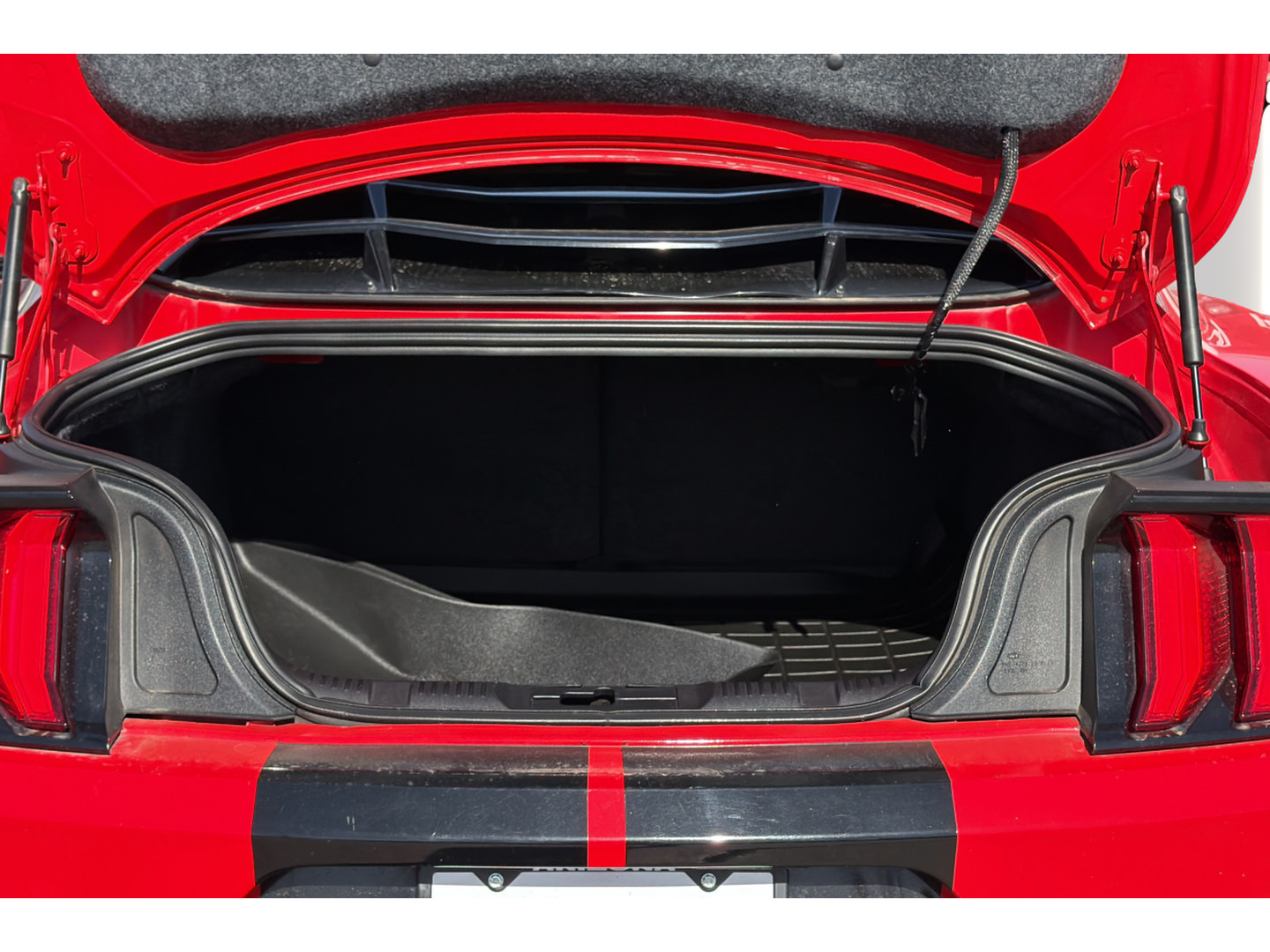 Used 2016 Ford Mustang Coupe RWD image 22