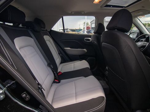 Used 2026 Hyundai Venue SEL FWD image 15