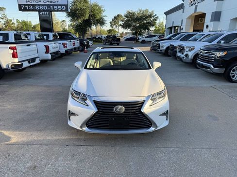 Used 2018 Lexus ES 350 w/ Premier Package FWD image 39