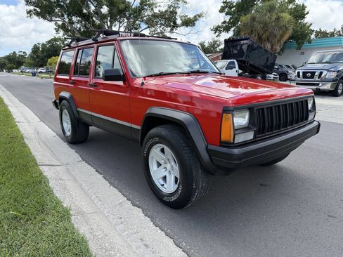 Used 1995 Jeep Cherokee Sport AWD/4WD image 2