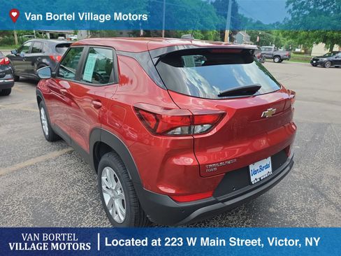 Used 2021 Chevrolet TrailBlazer LS AWD/4WD image 7