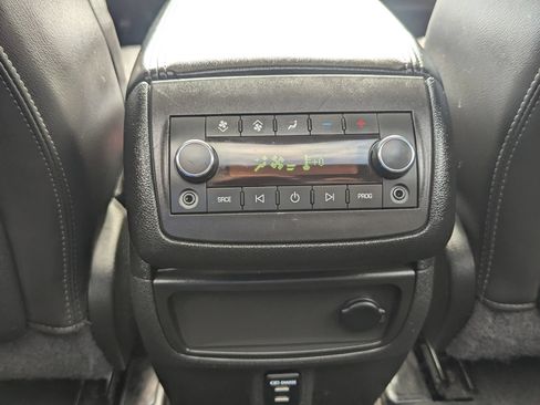 Used 2015 GMC Acadia SLT w/ Open Road Package AWD/4WD image 16