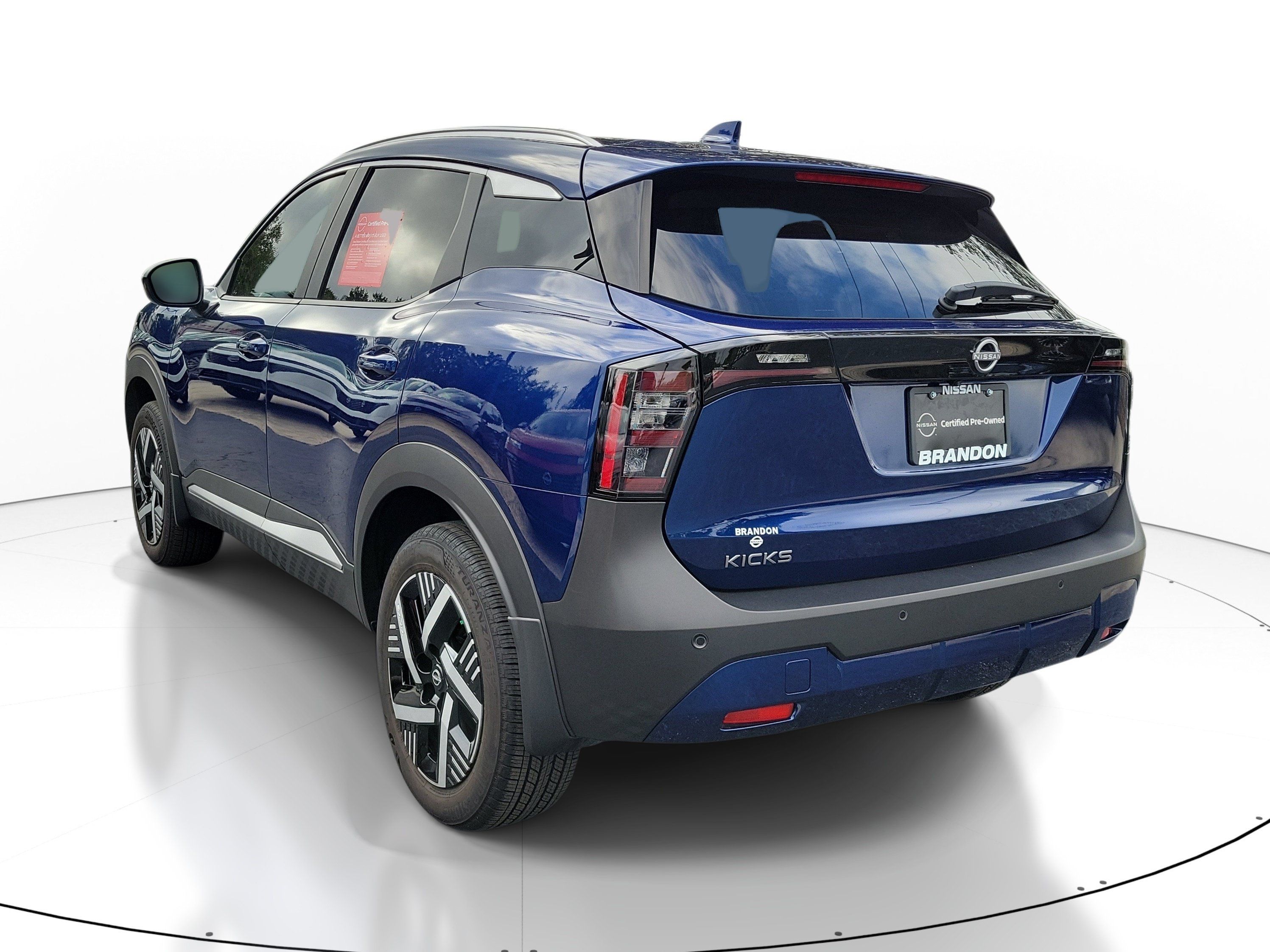 Certified 2025 Nissan Kicks SV w/ SV Premium Package FWD image 5