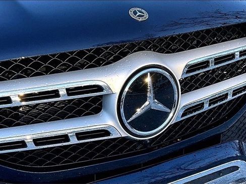 Certified 2022 Mercedes-Benz GLS 450 4MATIC image 37