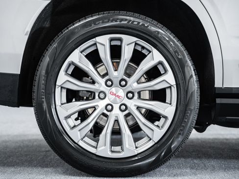 Used 2022 GMC Yukon Denali w/ Denali Premium Package image 26