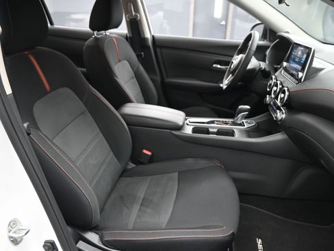 Certified 2025 Nissan Sentra SR w/ Midnight Edition image 15