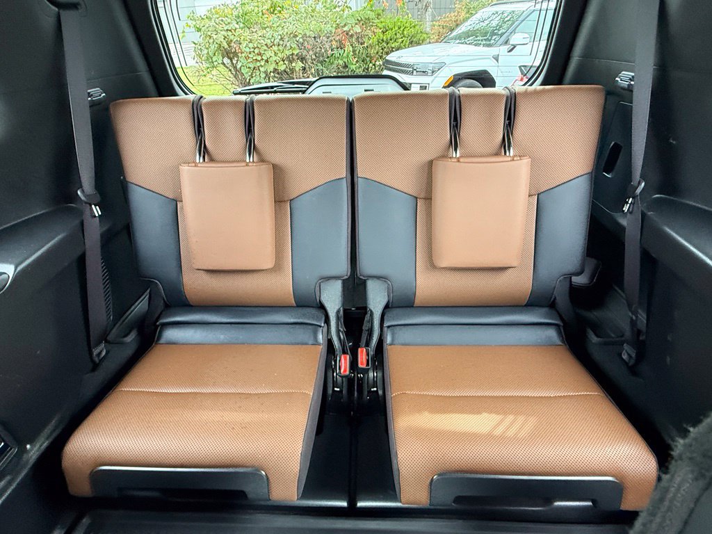 Used 2026 Lexus GX 550 w/ Accessory Package (2T) AWD/4WD image 36