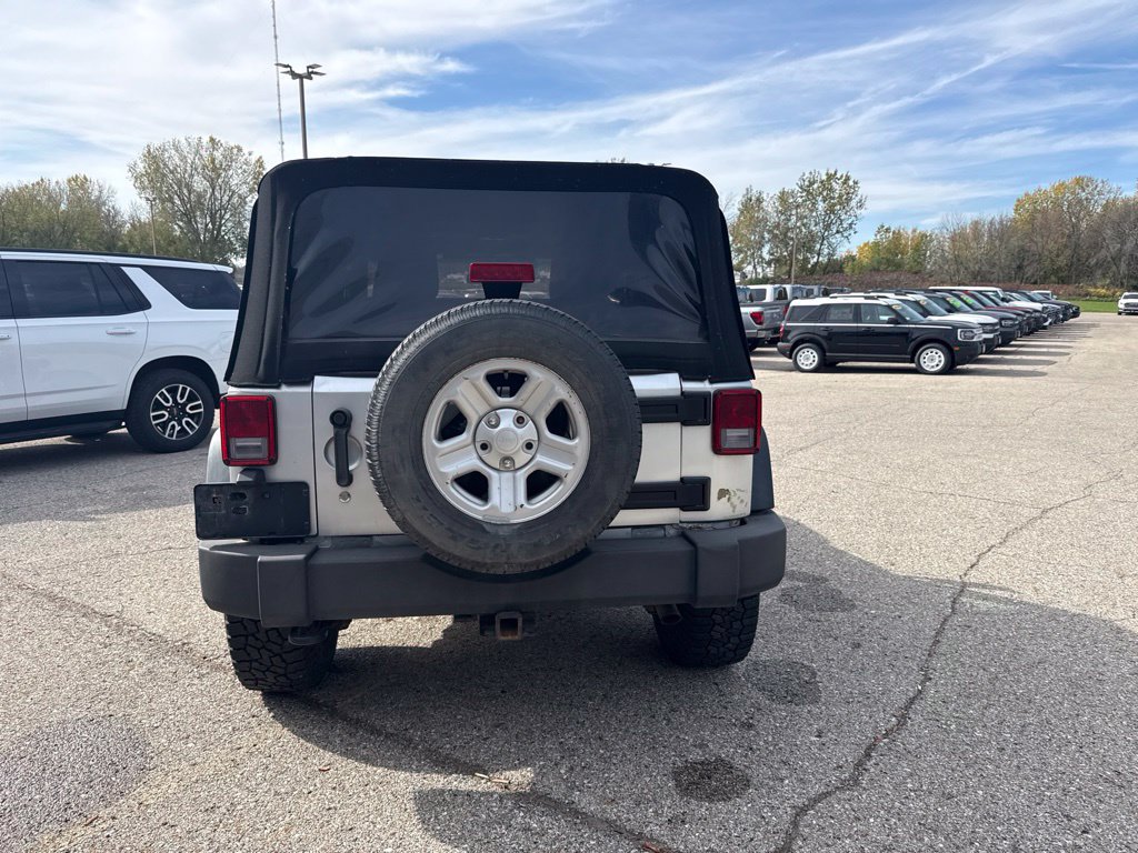 Used 2012 Jeep Wrangler Sport w/ Connectivity Group AWD/4WD image 4