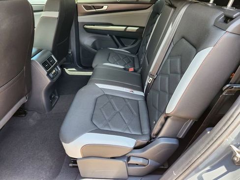 New 2026 Volkswagen Atlas Peak Edition AWD/4WD image 28