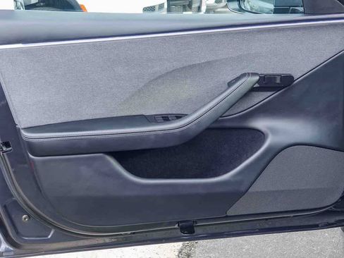 Used 2024 Tesla Model 3 Standard Range image 18