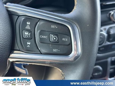 Used 2024 Jeep Wrangler Unlimited Sahara w/ Technology Group AWD/4WD image 30