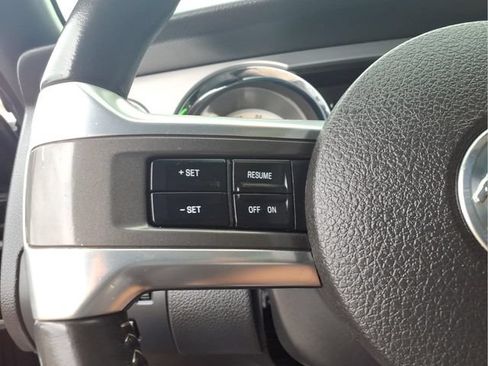 Used 2010 Ford Mustang GT RWD image 13