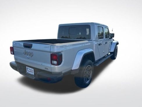 Used 2023 Jeep Gladiator Overland image 6