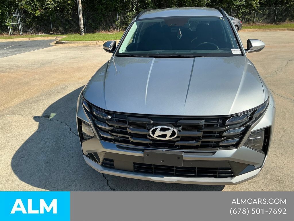 Used 2025 Hyundai Tucson SEL FWD image 2